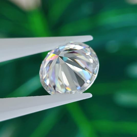 GRA Moissanite 5.50 MM 0.60 Carat D Color VVS1 Clarity Round Shape Excellent Cut