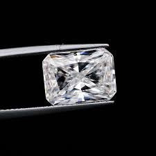 GRA Certified Radiant Cut Moissanite Diamond |5x7 MM 1.00 Carat| D Color VVS1 Clarity
